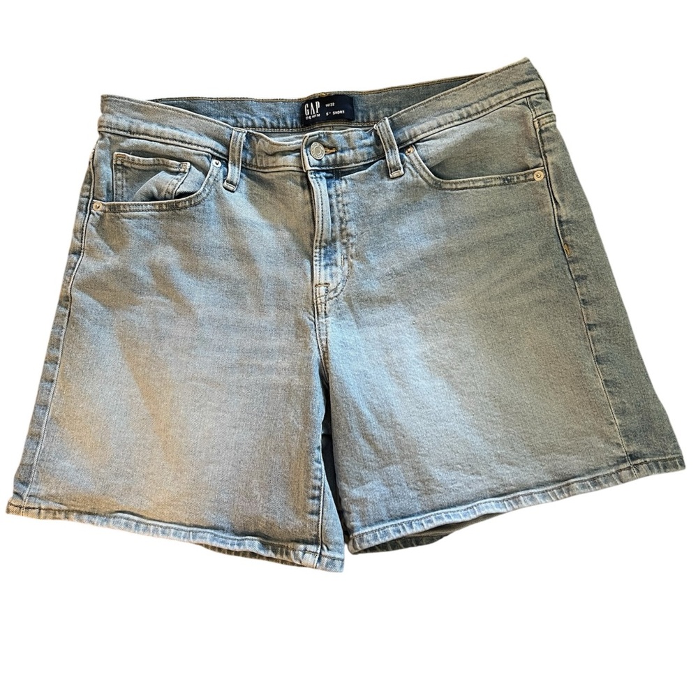 GAP Women’s Denim Jean Loose Fit Shorts 5”  Size 14/32